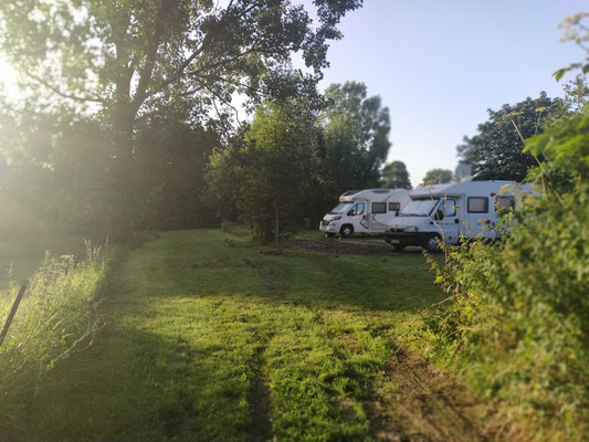Camping-cars accueillis à la ferme de Linoudel en Normandie
